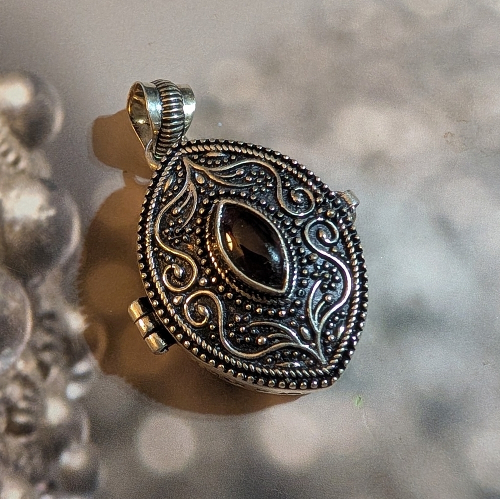 Vintage Sterling Poison Locket Pendant With Bohemian Red Garnet